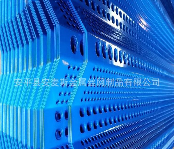 ‘开云电竞’迪士尼欲重启《加勒比海盗》系列 “杰克船长”德普是否回归不确定(图3) 开云电竞官网