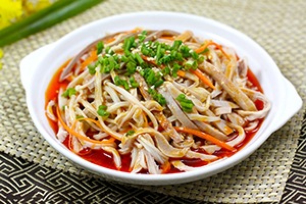 ‘开云电竞app下载安装’《七月与安生》今日开播 徐小飒演绎干练女强人(图3) 开云电竞